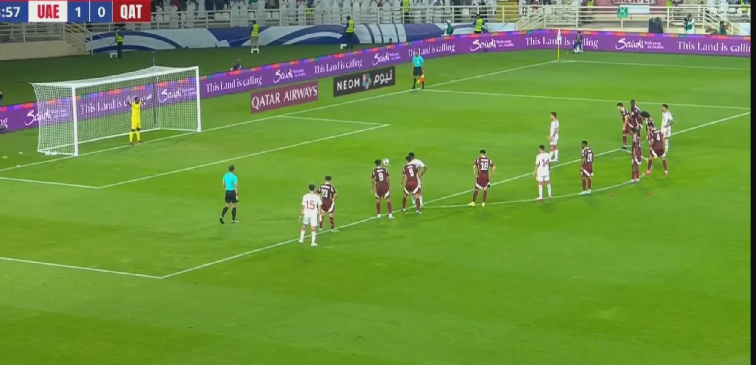 od体育网页版入口-关于足球联赛实力悬殊加剧，精英强弱对决成焦点的信息