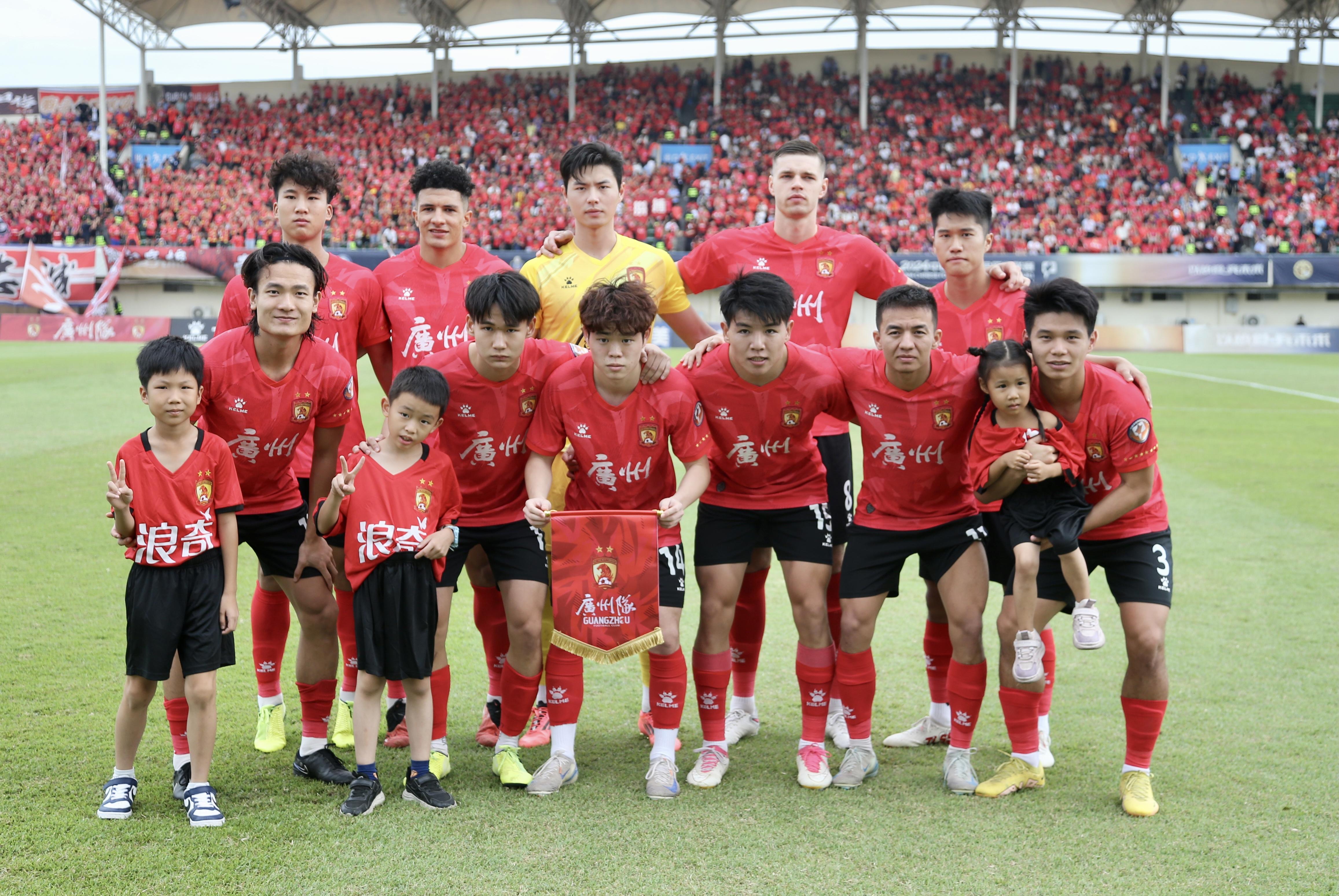 od体育官网-上海男篮拿下广州队，实现主场六连胜