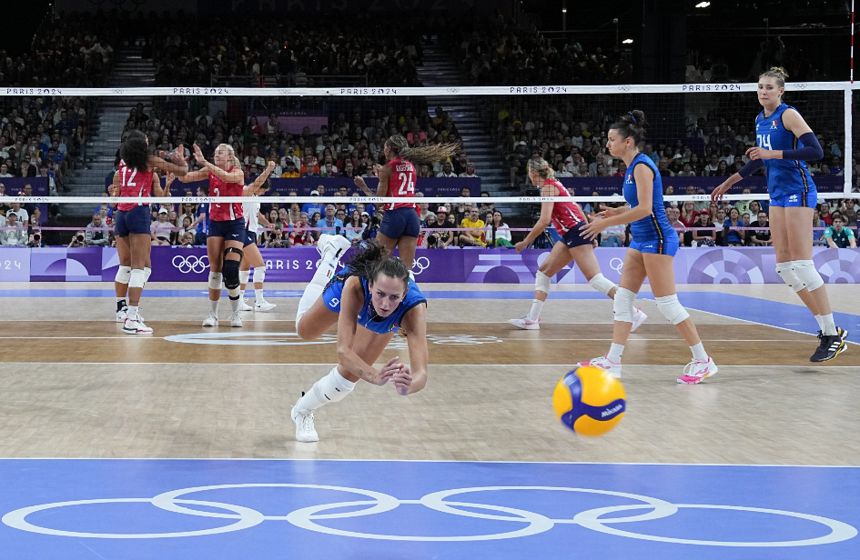 od体育官方-突尼斯队在女足友谊赛中踢出好表现