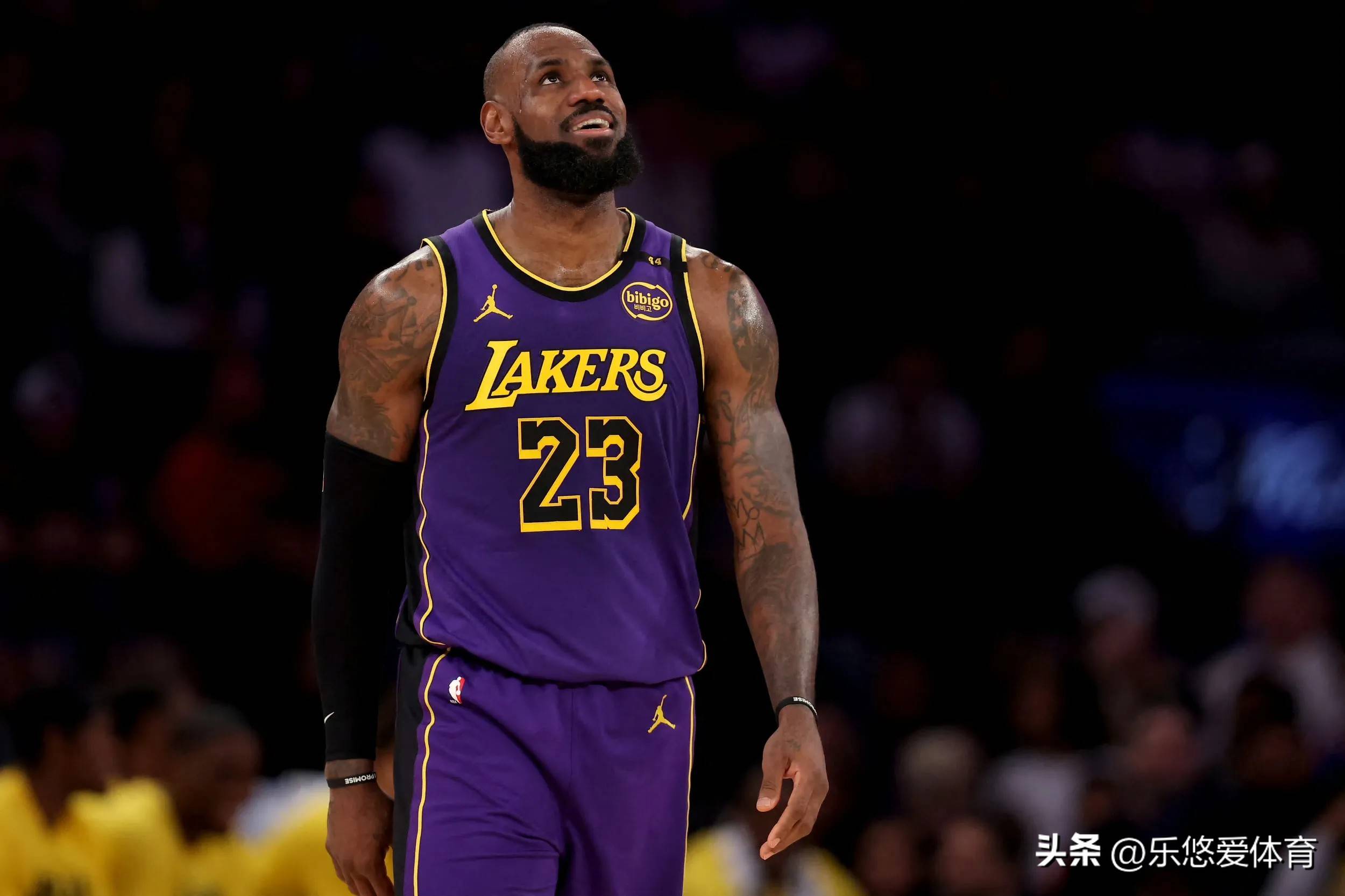 od体育活动-太阳客场大胜湖人，继续领跑的简单介绍