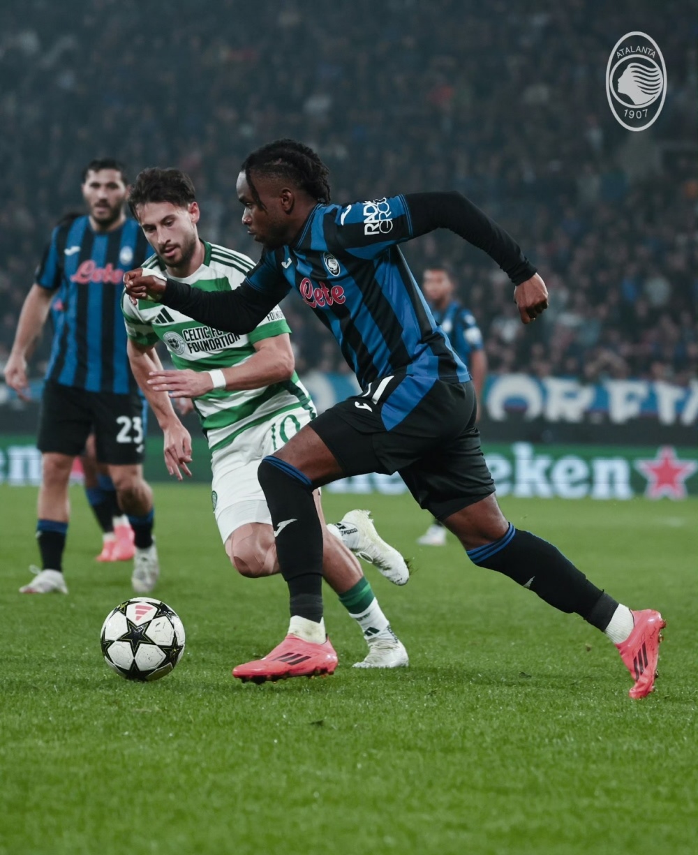 od体育登录-AC米兰客场战胜热那亚,继续追赶领头羊