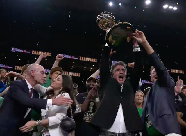 od体育网页版-关于独行侠主教练喜极而泣，球队豪取胜利的信息