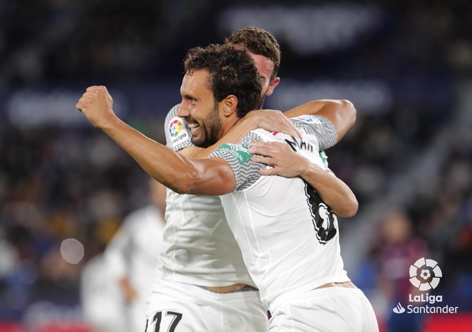 od体育app下载-诺威奇兰德主场告捷，助球队逃离降级区